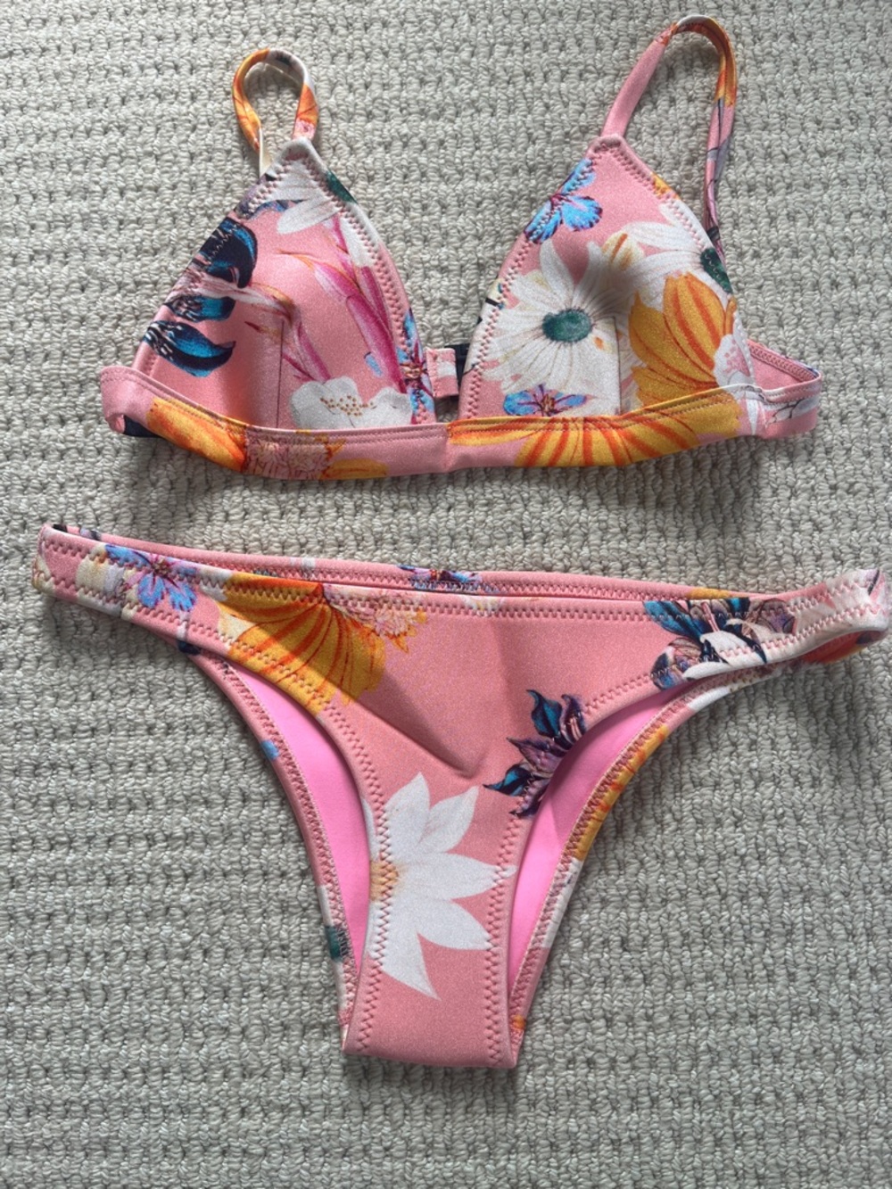 XS Pink Floral Neoprene Triangl bikini with matching cinch sack